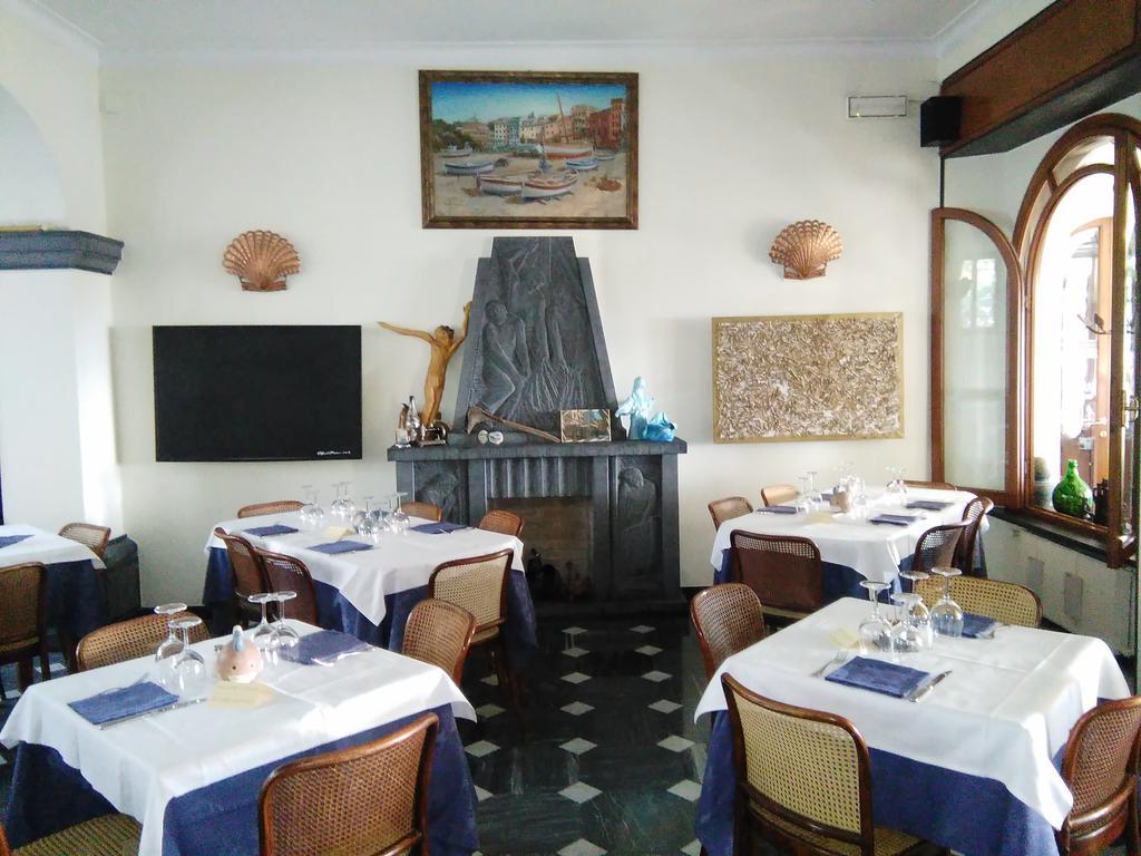 Ristorante Hotel Mira Сестри-Леванте Экстерьер фото